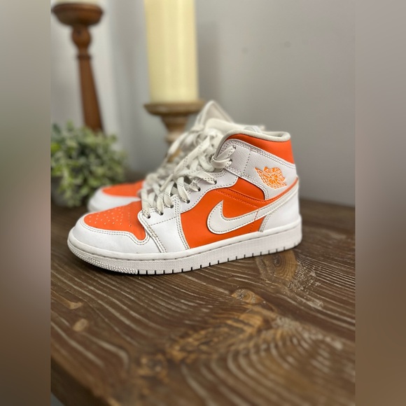 Jordan Shoes - Air Jordan 1 Mid SE Bright Citrus Women’s Size 6 Electro Orange in Box